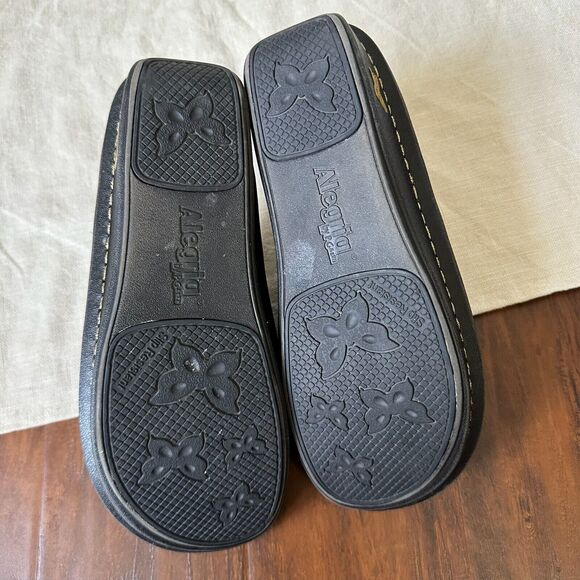 ALEGRIA Seville Clog Pink Mural Geometric Patent Leather - Picture 12 of 12